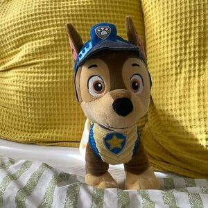 NWOT Paw Patrol stuffed Chase 🐾